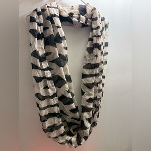 Stylish Black and White Infinity Scarf